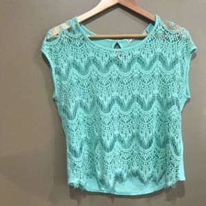 Textured short sleeve top